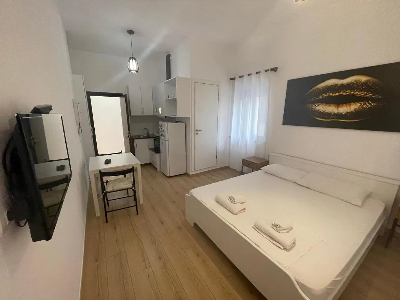 Hercules House Sarandë 0*,  Albanië